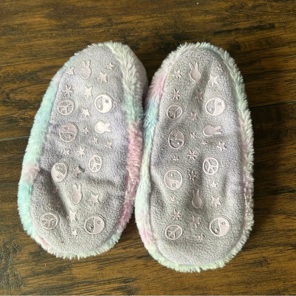 Unicorn Slippers - Picture 5 of 6
